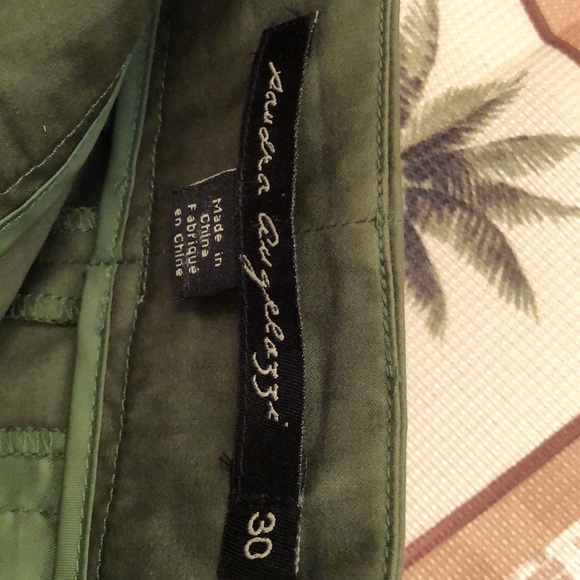 Green tulip style skirt size Small or 0 - Picture 3 of 3